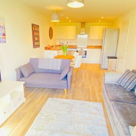 Beautiful, Brand New Apartment! Cheltenham Exterior foto